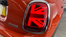 MINI Hatchback 1.5 Cooper II 5dr Auto [Chili Pack] Petrol Hatchback